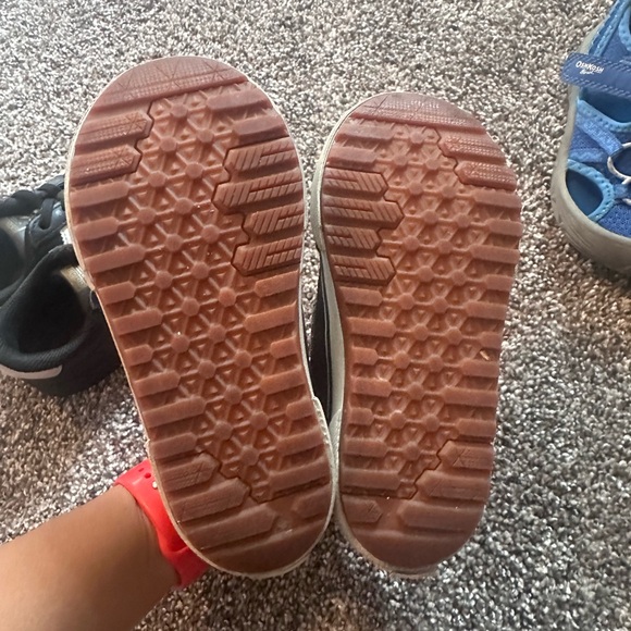 Vans Kids High-Top Sneakers - Black and White - Picture 2 of 2